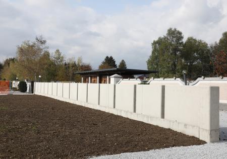 Nov oporni zid na domžalskem pokopališču